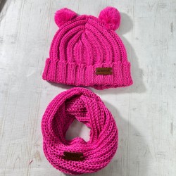 Gorro y cuello de bebé tejido CARILO